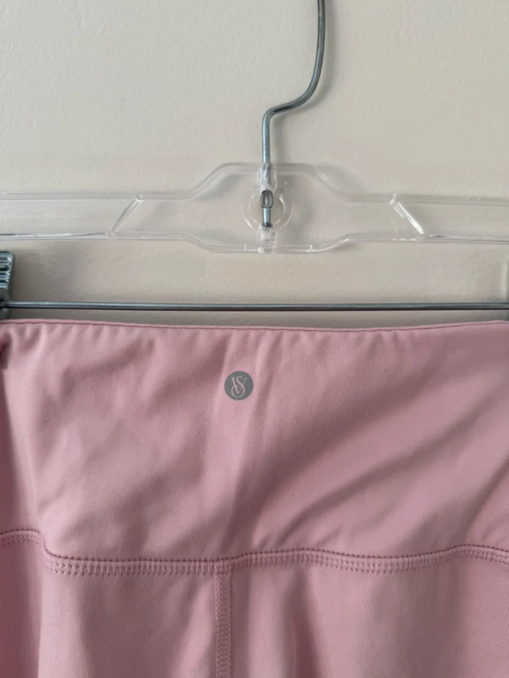 Victoria's Secret VSX Essential
High Rise Pocket Legging Sz XL
Chalk Rose - NWT - Picture 5 of 14